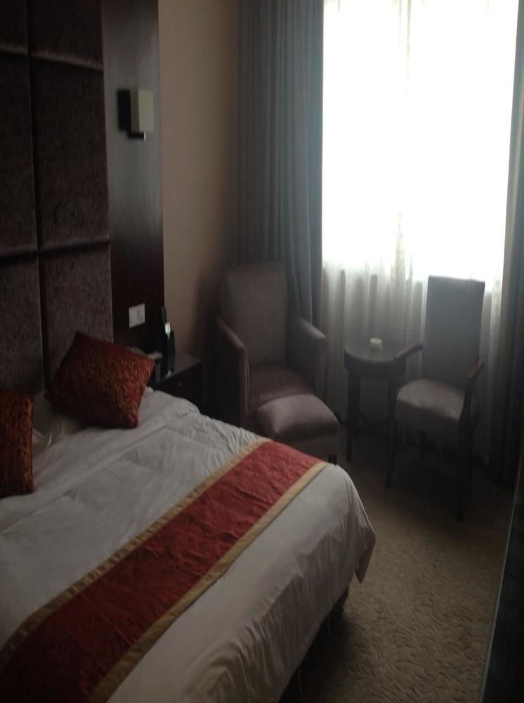 Chengdu Ronghome Hotel מראה חיצוני תמונה