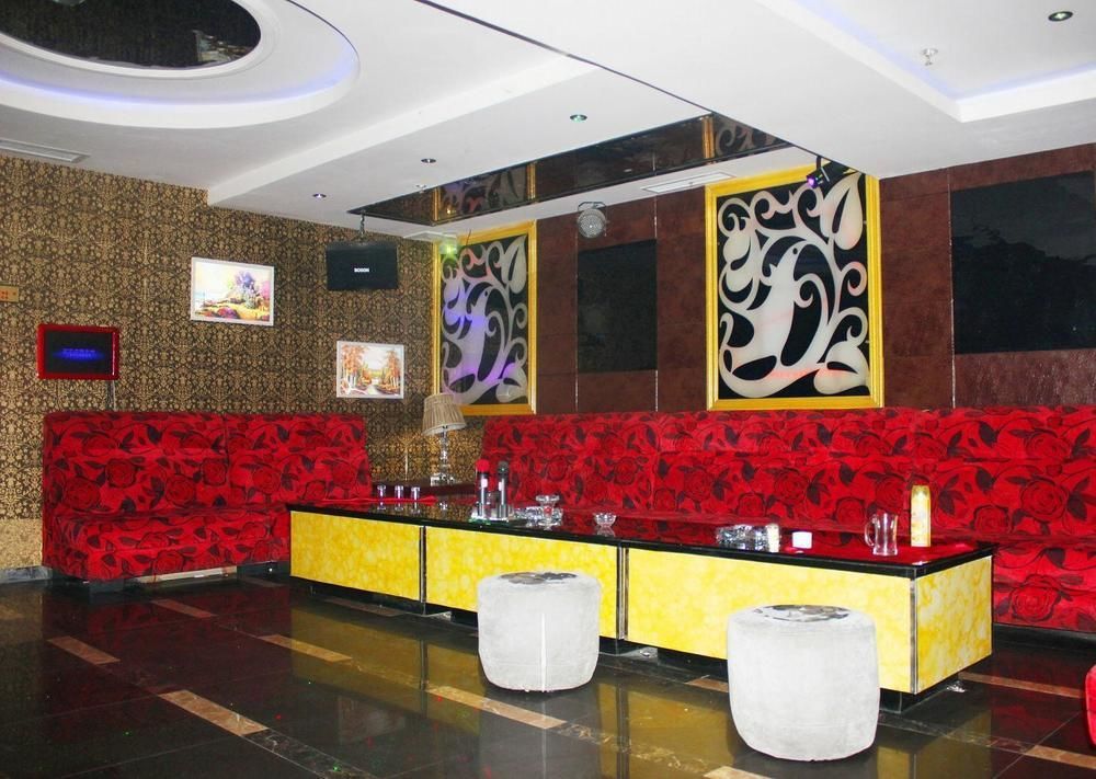 Chengdu Ronghome Hotel מראה חיצוני תמונה