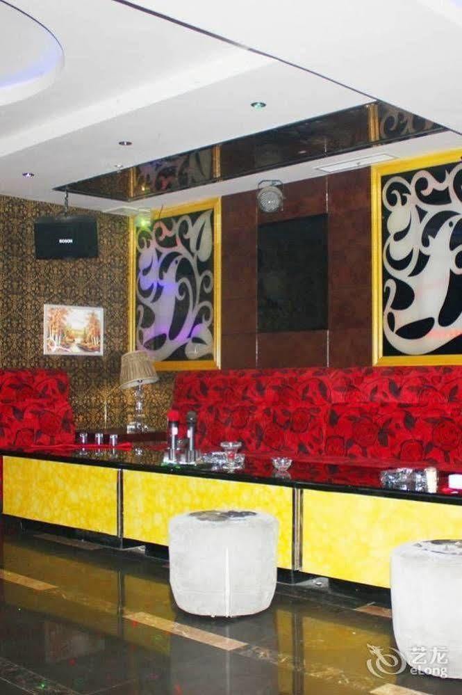 Chengdu Ronghome Hotel מראה חיצוני תמונה